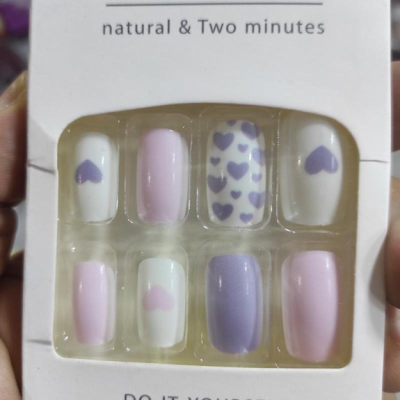 "Yalla" Wide High-Quality Artificial Nails - Natural 2-Minute Manicure