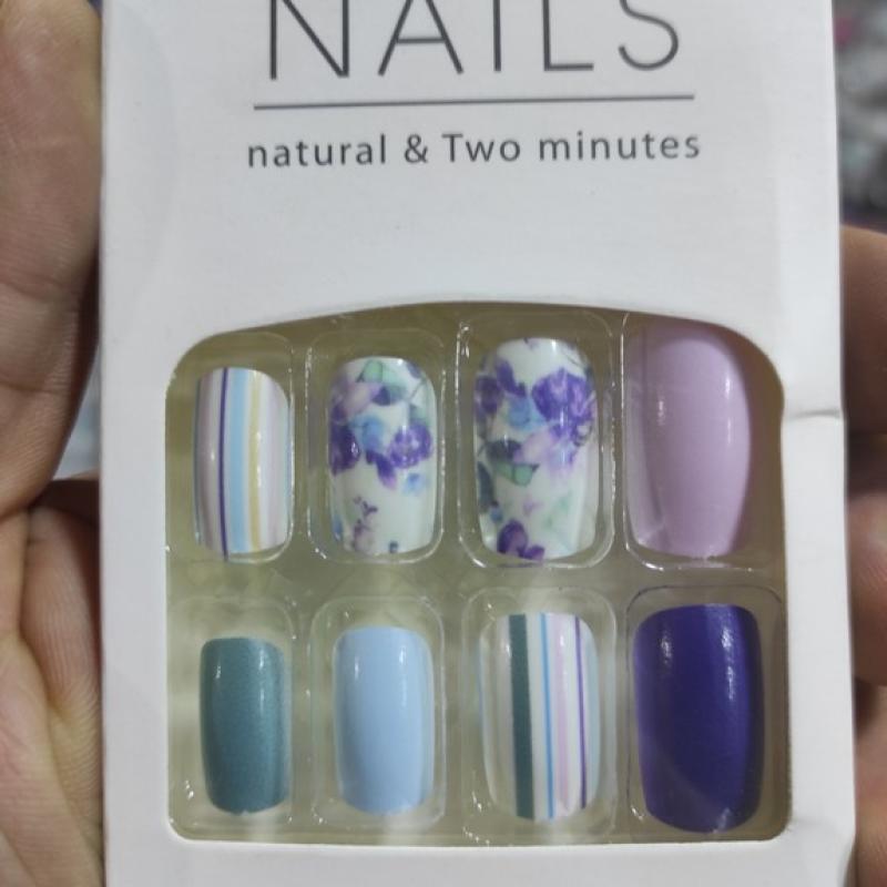 "Yalla" Wide High-Quality Artificial Nails - Natural 2-Minute Manicure