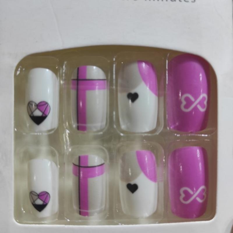 "Yalla" Wide High-Quality Artificial Nails - Natural 2-Minute Manicure