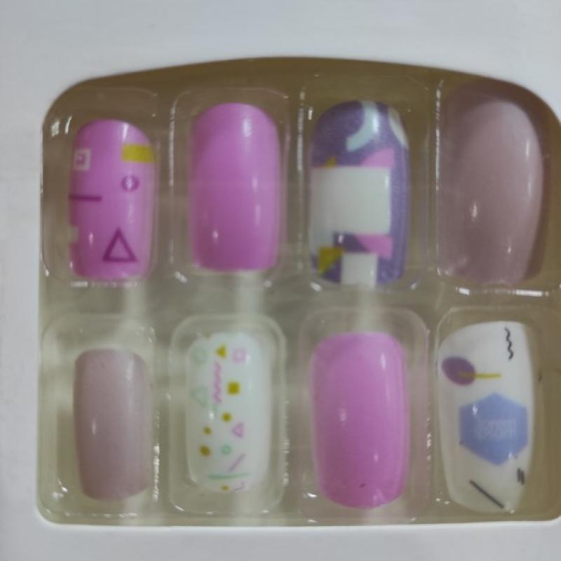 "Yalla" Wide High-Quality Artificial Nails - Natural 2-Minute Manicure
