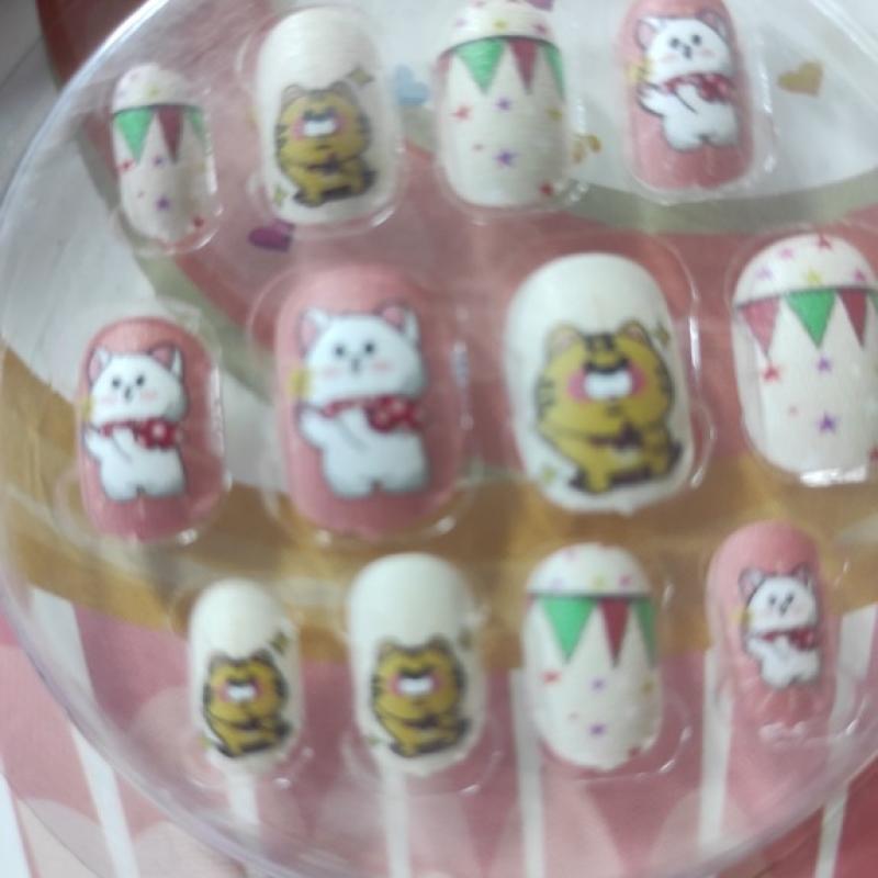 Kids Fake Nails Girls Press on Nails Girls False Nails On Pre-glue Full Cover Children Artificial Fake Nail Tips Pre Glue Full Cover