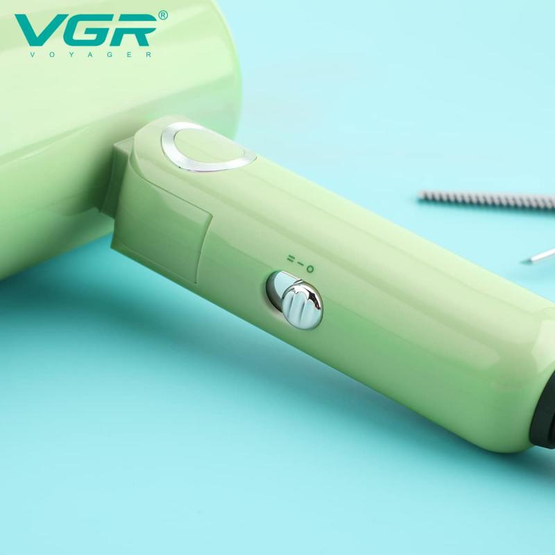 VGR V-421 Professional Foldable Hair Dryer 1200W DC Motor 2 Speed Settings comes with Styling Concentrator, Overheating Protection & a Hanging Loop - Green