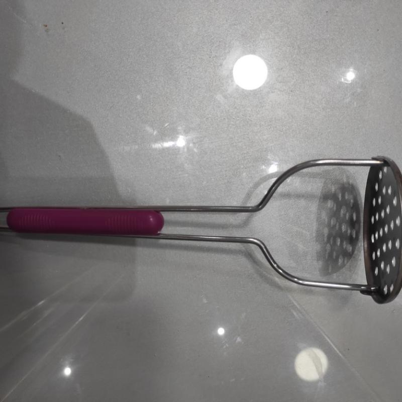 Potato Masher: Comfortable Design and High Efficiency